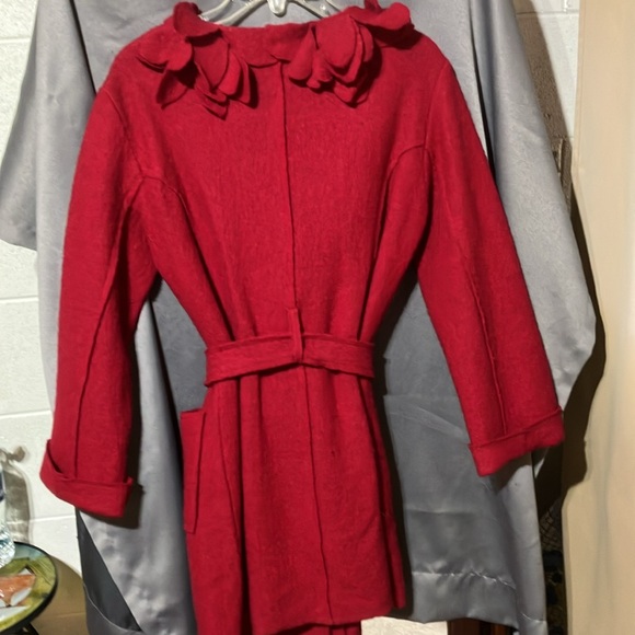 Beautiful 100%boiled wool coat.  Deep red, large button detail. - Picture 2 of 5